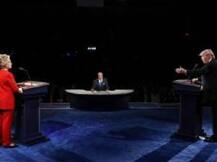 व्हाईट हाऊसच्या रेससाठी पहिलं वाकयुद्ध, हिलरींची ई-मेल प्रकरणावरुन कोंडी