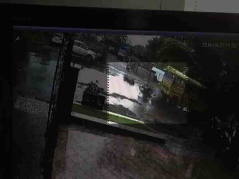 वसईतील थरारक अपघाताची CCTV दृश्यं