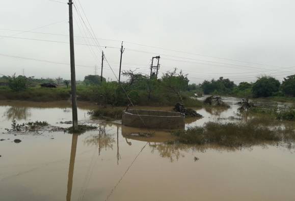 LIVE :  लातूर-तुळजापूर मार्ग बंद, तुळजापुरातील भाविक अडकले