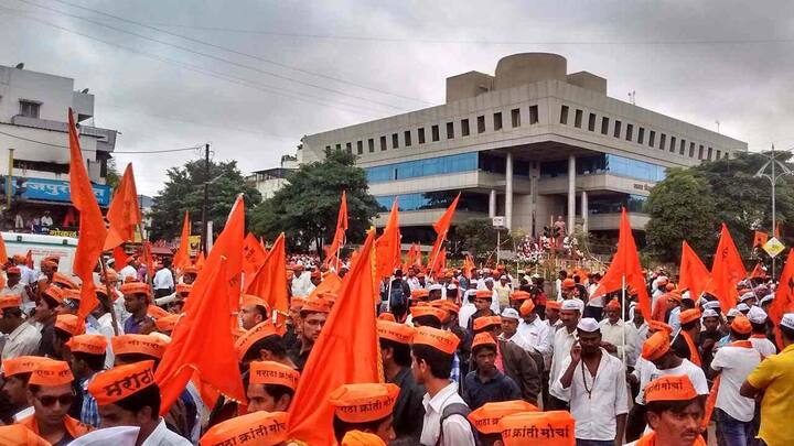 राज्यभरात लाखोच्या संख्येने निघणाऱ्या विराट मोर्चांची राज्यासह देशात चर्चा सुरु आहे. प्रत्येक मोर्चा संख्येचे नवनवीन उच्चांक प्रस्तापित करत आहे. 