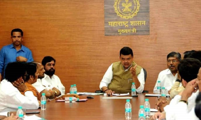 Maharashtra Government Mega Plan For Loan Waiver शेतीसाहित्याची खरेदी, 22 पिकांना हमीभाव, कर्जमुक्तीसाठी सरकारचा मेगा प्लॅन