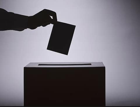 147 नगरपरिषदा आणि 18 नगरपंचायतींचा निकाल काही तासांवर