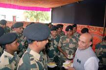 राजनाथ सिंह यांचा बीएसएफच्या जवानांशी संवाद