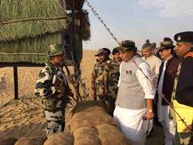 राजनाथ सिंह यांचा बीएसएफच्या जवानांशी संवाद