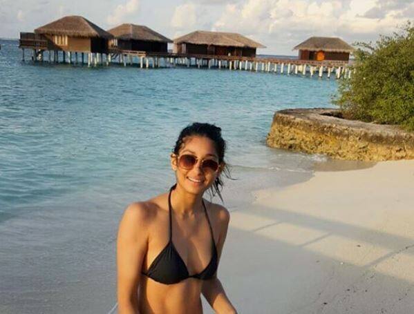 अभिनेत्री पूनम ढिल्लोनची मुलगी पलोमा सध्या सोशल मीडियावर बरीच अॅक्टिव्ह आहे. पाहा तिचे खास फोटो... 