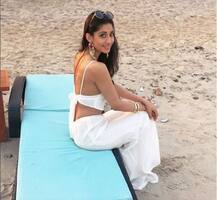 अभिनेत्री पूनम ढिल्लोनची मुलगी पलोमाचा सोशल मीडियावर बोलबाला