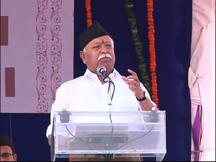 सर्जिकल स्ट्राईकनंतर सरकारला शाबासकी देणाऱ्या सरसंघचालकांनी आज अखंड काश्मीरची घोषणा केली. 