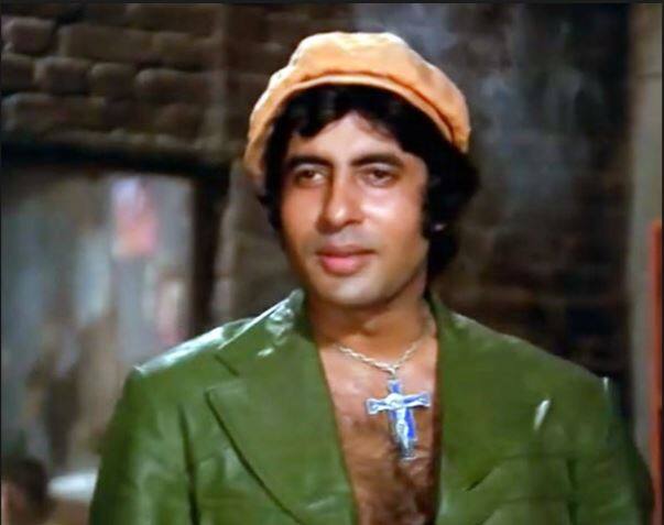 मै आजभी फेके हूए पैसे नही उठाता..