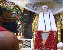 दसऱ्यानिमित्त शिर्डीच्या साईंचरणी कोट्यवधींचं दान