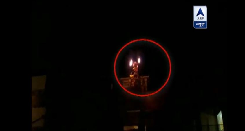 रामलीलामध्ये दुर्घटना, 50 फुटावरुन कोसळून एकाचा दुर्दैवी मृत्यू