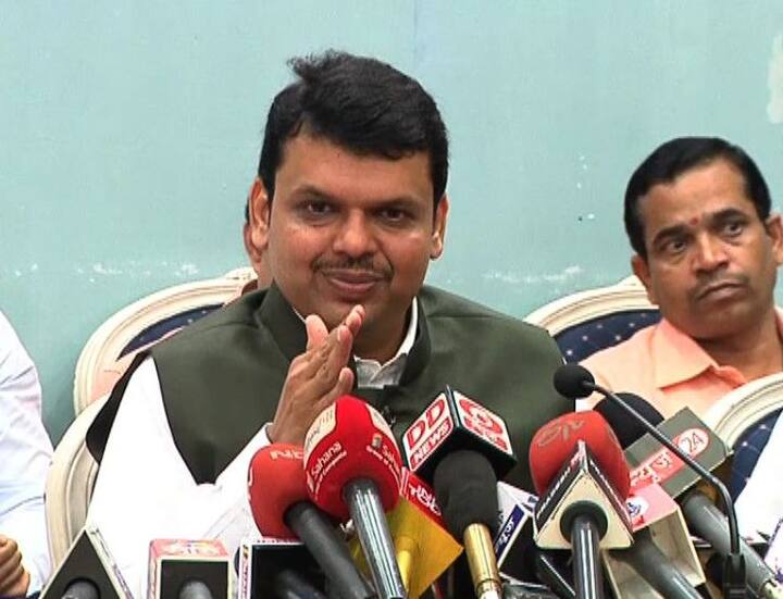 ईबीसी वर्गात मोडणाऱ्या विद्यार्थ्यांना राज्य शासनाकडून शिक्षण शुल्कापोटी 50 टक्के रकमेची प्रतिपूर्ती करण्यात येते.
