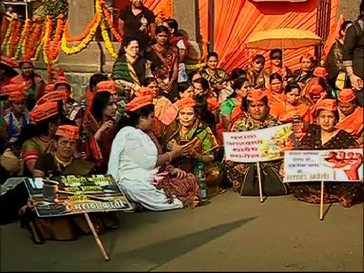 सांगली, कराड, बेळगाव आदी भागातूनही महिला मोठ्या संख्येने उपस्थित होत आहेत.