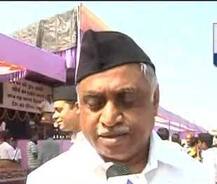 जातीय राजकारणातून समाजात फूट पाडण्याचे प्रयत्न: मनमोहन वैद्य