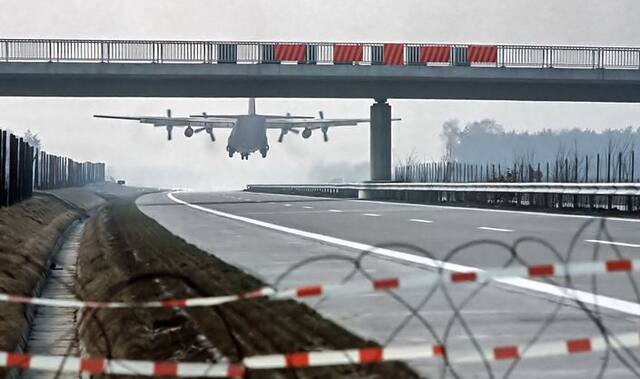 महामार्ग होणार विमानांचा रनवे, युद्धस्थितीच्या पार्श्वभूमीवर निर्णय