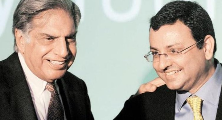 Tata Sons Removes Cyrus Mistry As Chairman Ratan Tata Interim Chairman For 4 Months Search Panel To Look For Replacement सायरस मिस्त्रींना 'टाटा', चेअरमनपदी पुन्हा रतन टाटा !