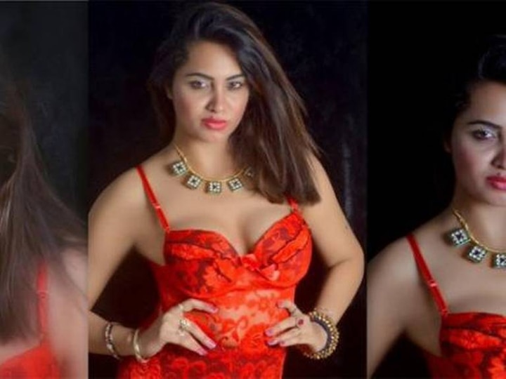 Model Arshi Khan Ran Away From Rehab Centre In Pune मॉडेल अर्शी खान पुण्यातील सुधारगृहातून पळाली