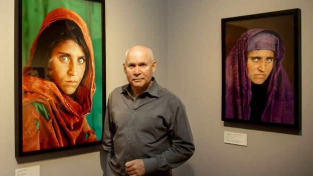 \'अफगाण गर्ल\' शरबत गुलाला पाकिस्तानात अटक