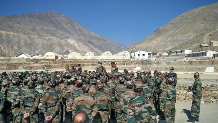 सुरक्षेच्या कारणास्तव या दौऱ्याबाबत कुणालाही संपूर्ण माहिती देण्यात आली नव्हती. त्यामुळे याआधी असे वृत्त होते की, उत्तराखंडमधील चीन सीमेवर आयटीबीपीच्या जवानांसोबत मोदी दिवाळी साजरी करतील. मात्र, मोदी हिमाचल प्रदेशात पोहोचले.