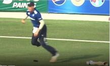 आणि कृत्रिम पाय निखळूनही \'त्या\'ची जबरदस्त फिल्डिंग