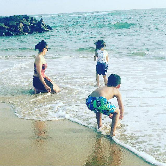 मान्यताने 2003 मध्ये दिग्दर्शक प्रकाश झा यांच्या 'गंगाजल' आयटम साँग केलं होतं. यानंतर प्रकाश झा यांनीच तिला मान्यता नाव दिलं.