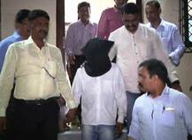 बांगलादेशात स्फोट करुन ठाण्यात घुसलेल्या आरोपीला अटक