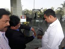 प्रसिद्ध उद्योगपती विठ्ठल कामत यांच्या ऑर्किड हॉटेलवर जप्ती