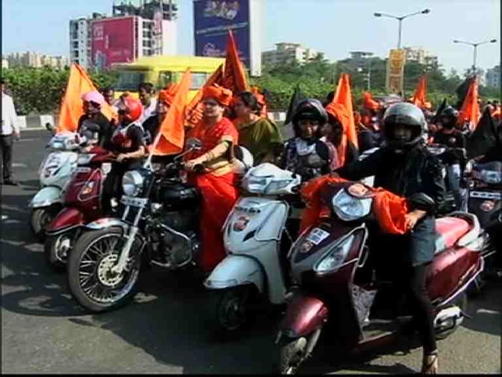 Maratha Samaj Bike Rally In Mumbai मुंबईत शिस्तबद्ध पद्धतीने मराठा समाजाची बाईक रॅली