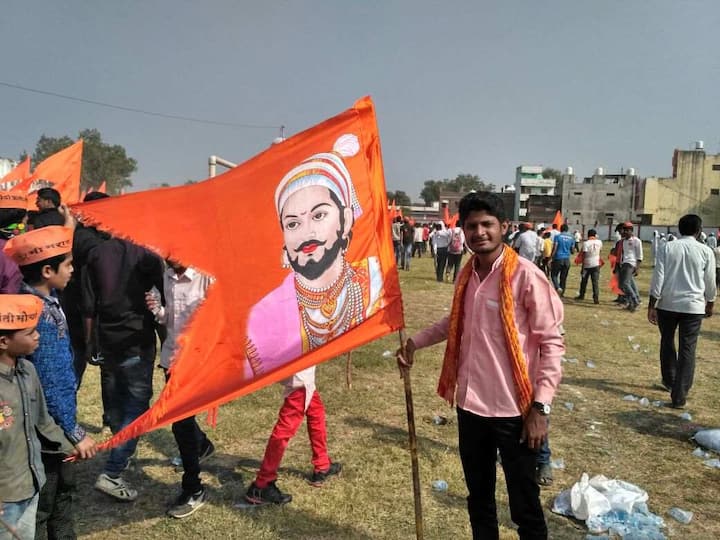 पाहा आणखी फोटो...