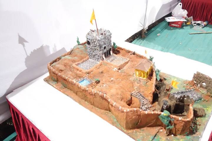 या उपक्रमादरम्यान किल्ले आणि छायाचित्र प्रदर्शनाचं आयोजन केलं होतं. त्यातील या निवडक कलाकृती..... 