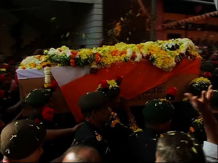 राज्य सरकारने शहीद राजेंद्र तुपारे यांच्या कुटुंबीयांना 15 लाख रुपयांची मदत जाहीर केली. शहीद राजेंद्र तुपारे यांच्या बलिदानानं अवघ्या कोल्हापूर जिल्ह्यावर शोककळा पसरली.