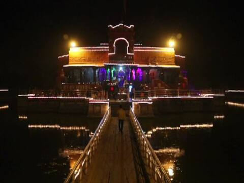 बीडच्या कंकालेश्वर मंदिराचा आकर्षक नजारा