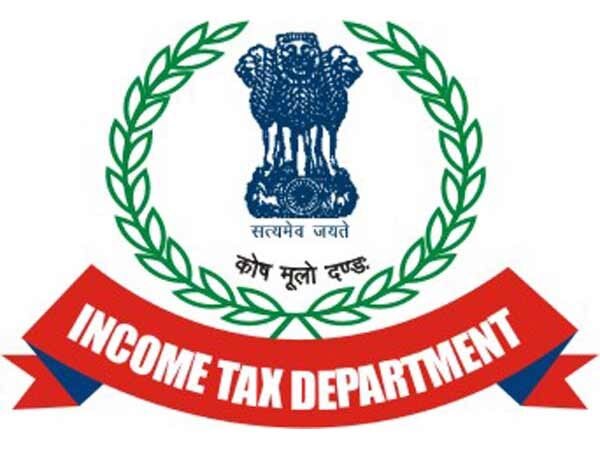 Income Tax Department Raids On 17 Places In Marathwada मराठवाड्यात 17 ठिकाणी इन्कम टॅक्स विभागाचे छापे