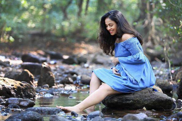  सोशल मीडियावर मानसीनं आपले हे फोटो शेअर केले आहेत. 