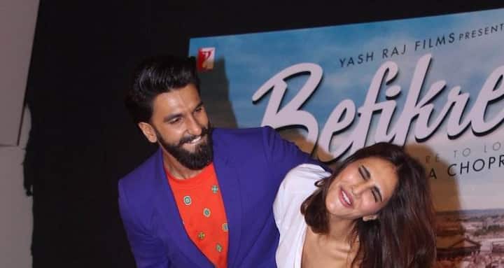 अभिनेत्री वाणी देखील मस्तीच्या मूडमध्ये दिसून आली. 