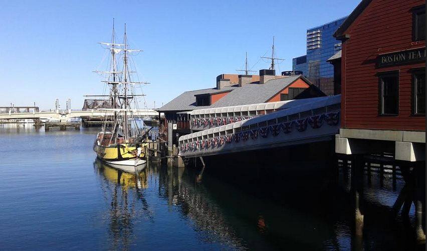 बोस्टन टी पार्टी आणि चाय पे चर्चा