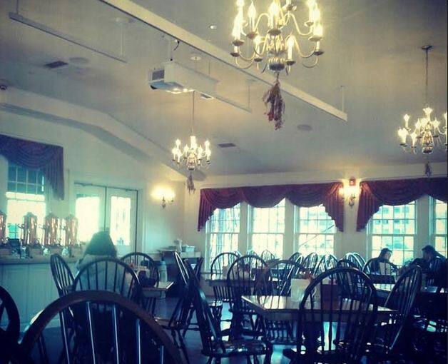 बोस्टन टी पार्टी आणि चाय पे चर्चा