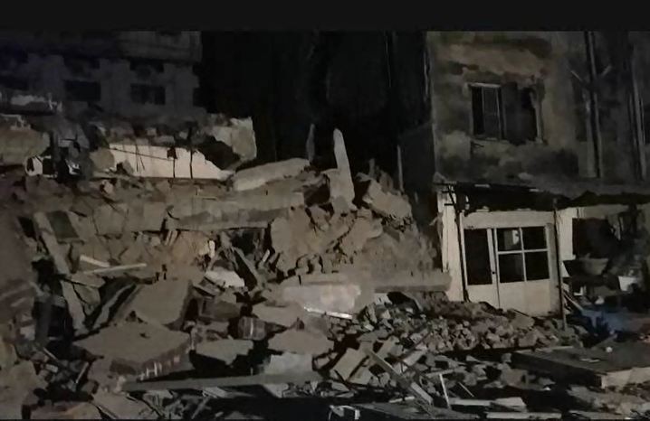 Bhiwandi Building Collapsed Kills One भिवंडीत चारमजली इमारत कोसळून एकाचा मृत्यू
