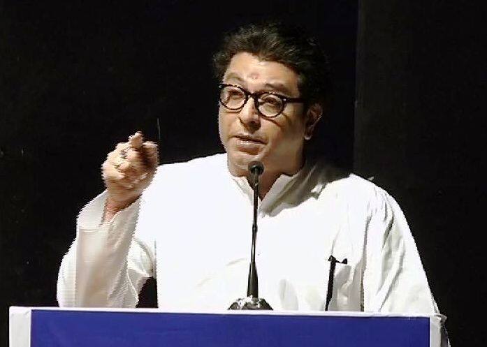नोटबंदीचा निर्णय फसला तर देश खड्ड्यात जाईल : राज Mns Chief Raj Thackeray Targets Narendra Modi Over Note Ban नोटबंदीचा निर्णय फसला तर देश खड्ड्यात जाईल : राज