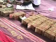 पंढरपुरात विठ्ठल चरणी जुन्या हजार-पाचशेच्या नोटांचा पाऊस