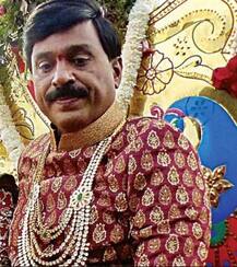 ड्रायव्हरची आत्महत्या, जनार्दन रेड्डींनी त्रास दिल्याचा आरोप