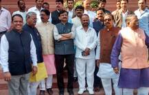 नोटबंदीच्या प्रश्नावर शिवसेना खासदार पंतप्रधानांच्या भेटीला