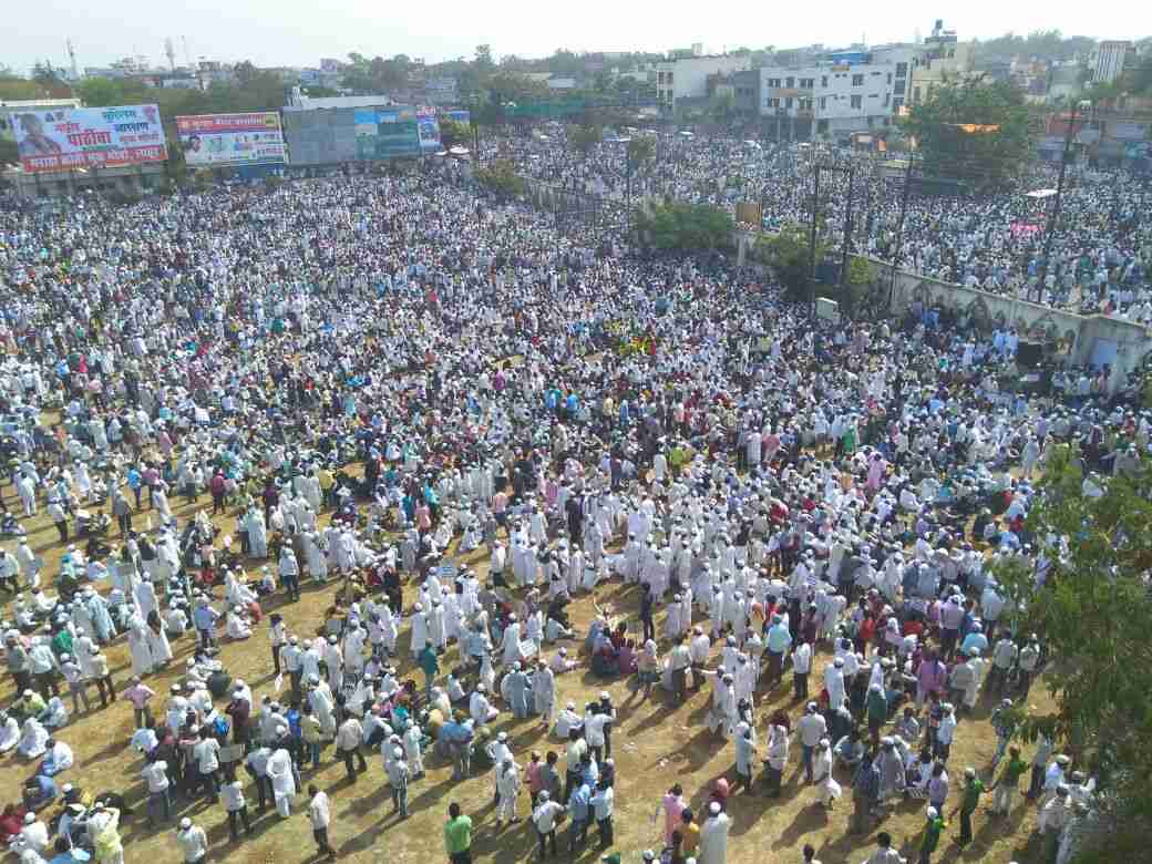 लातूरमध्ये मुस्लीम समाजाचा विराट मूक मोर्चा