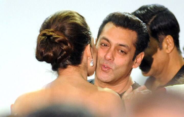  पण एमी किंवा सलमान यांनी डेटबाबतच्या बातमीवर काहीही प्रतिक्रिया दिलेली नाही.  (Photo: AFP) 