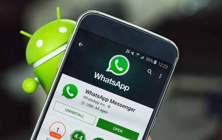 Whatsapp May Soon Turn Status Into Snapchat Stories Style Feature व्हॉट्सअॅपचं नवं फीचर, आता फोटो, व्हिडीओ स्टेटस अपलोड करा!