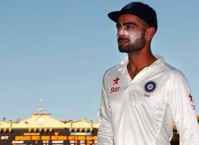 विराटने आजपर्यंत 50 च्या सरासरीने 15 शतकांच्या मदतीने 4000 पेक्षा जास्त धावा ठोकल्या आहेत.