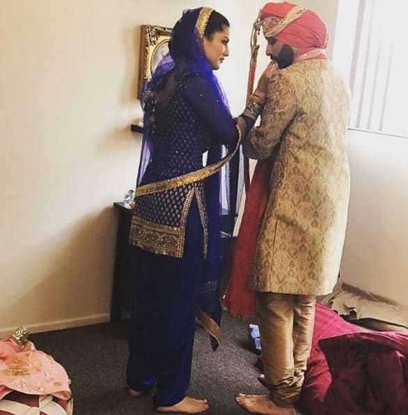 लग्न सोहळ्याआधी भावासोबत सनी (Photo: Instagram) 