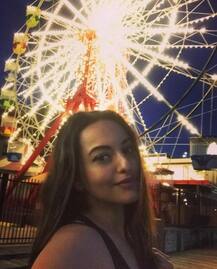 अभिनेत्री सोनाक्षी सिन्हाच्या ऑस्ट्रेलिया टूरचे भन्नाट फोटो 