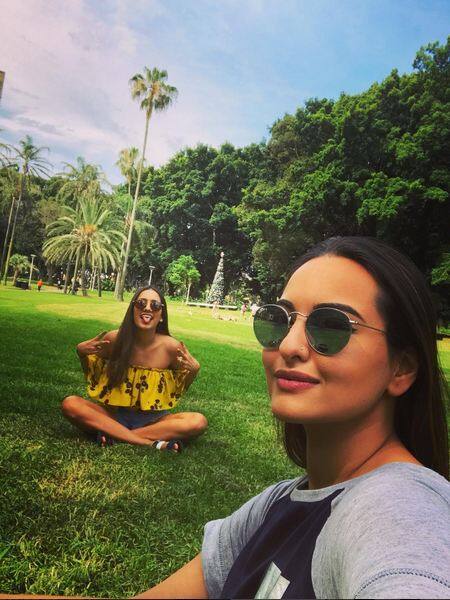 अभिनेत्री सोनाक्षी सिन्हा