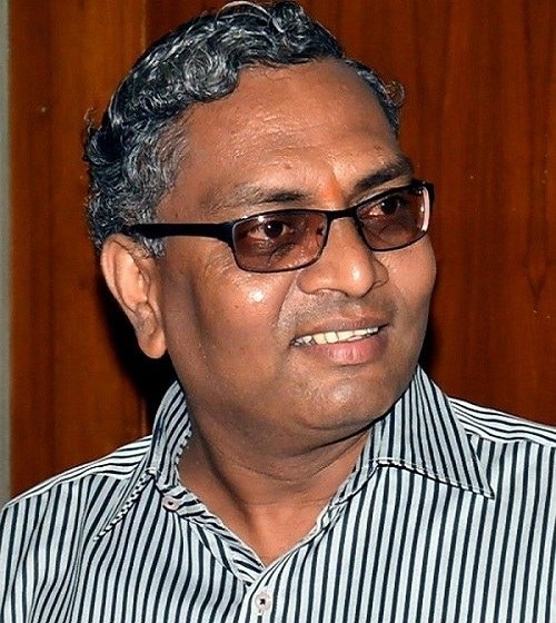 Deputy Commissioner Chandrakant Gudewar Took A Voluntary Retirement Decisions विधानसभेनं शिक्षा दिल्यानं उपायुक्त चंद्रकांत गुडेवारांची स्वेच्छानिवृत्ती