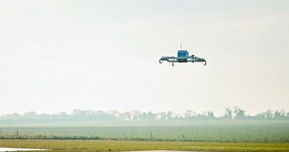 Amazon Makes First Drone Delivery अमेझॉनची ड्रोन डिलीव्हरी सुरु, केवळ 13 मिनिटात ऑर्डर पोहचवली